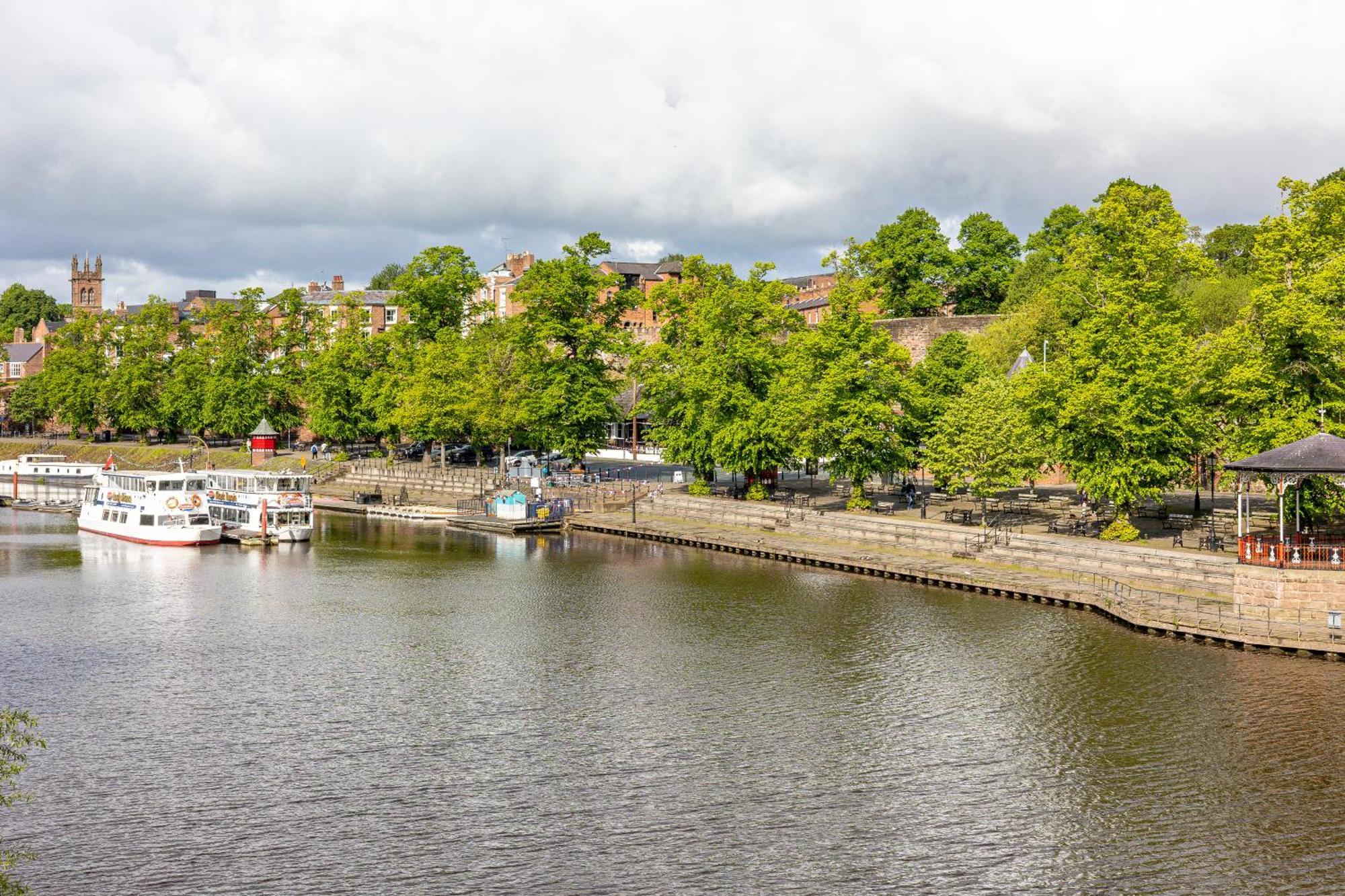 Insta-Worthy Loft On Historic Chester Rows, Sleeps 4 & Free Parking Exterior foto